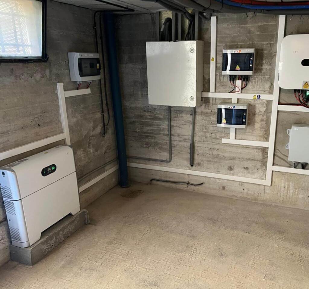 Cabris -6kwc installation photovoltaique Huawei avec batterie par RDG Energy