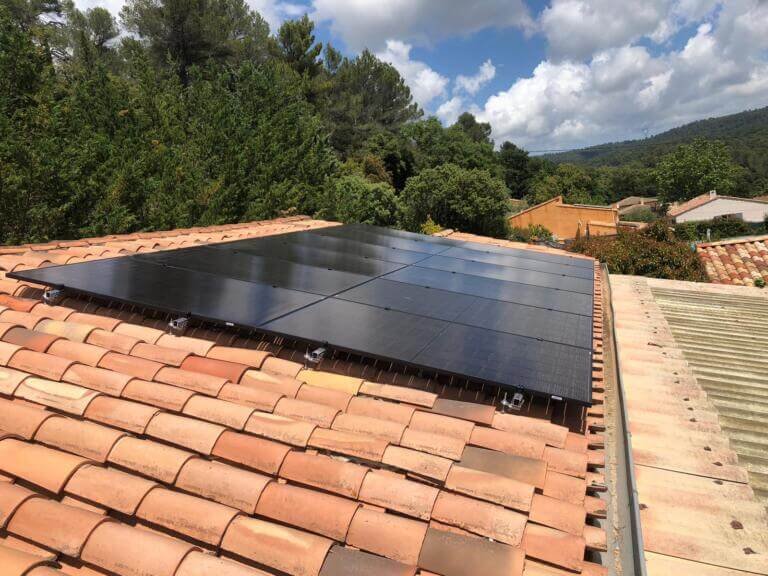 Installation solaire de 6 kW triphasée Huawei avec panneaux SunPower
