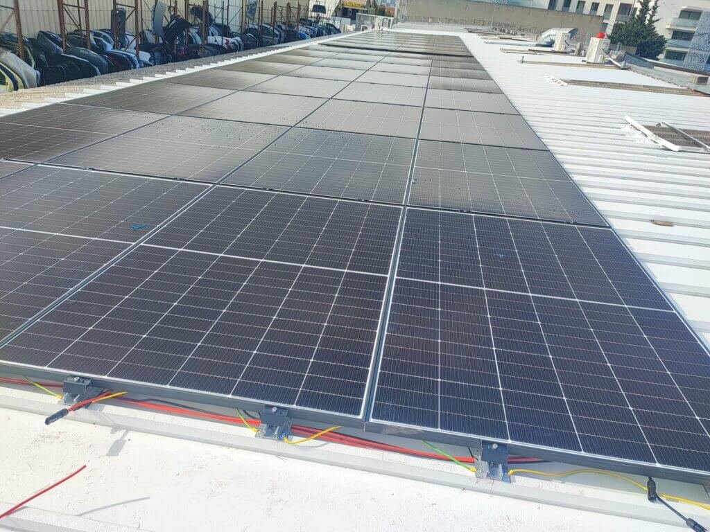 Installation de 36 kWc réalisée par RDG Energy pour une menuiserie à Antibes (06).