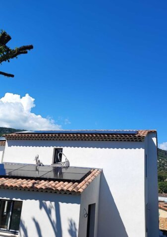 Installation de 9 kW en panneaux DualSun 500 Wc à Peymeinade