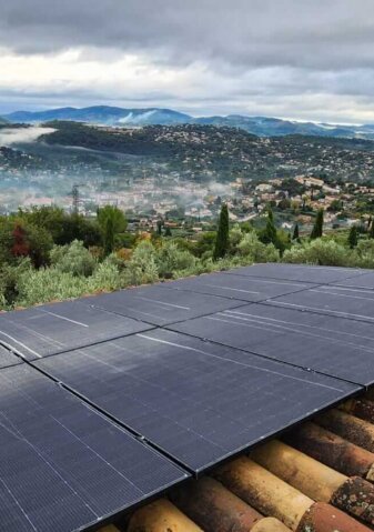 Installation 14kwc Huawei Triphasé panneau Solutium 500wc Cabris 3