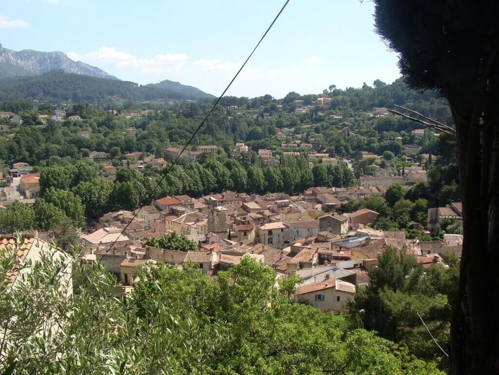 Auriol vu de la colline Sainte-Croix, Bouches-du-Rhône