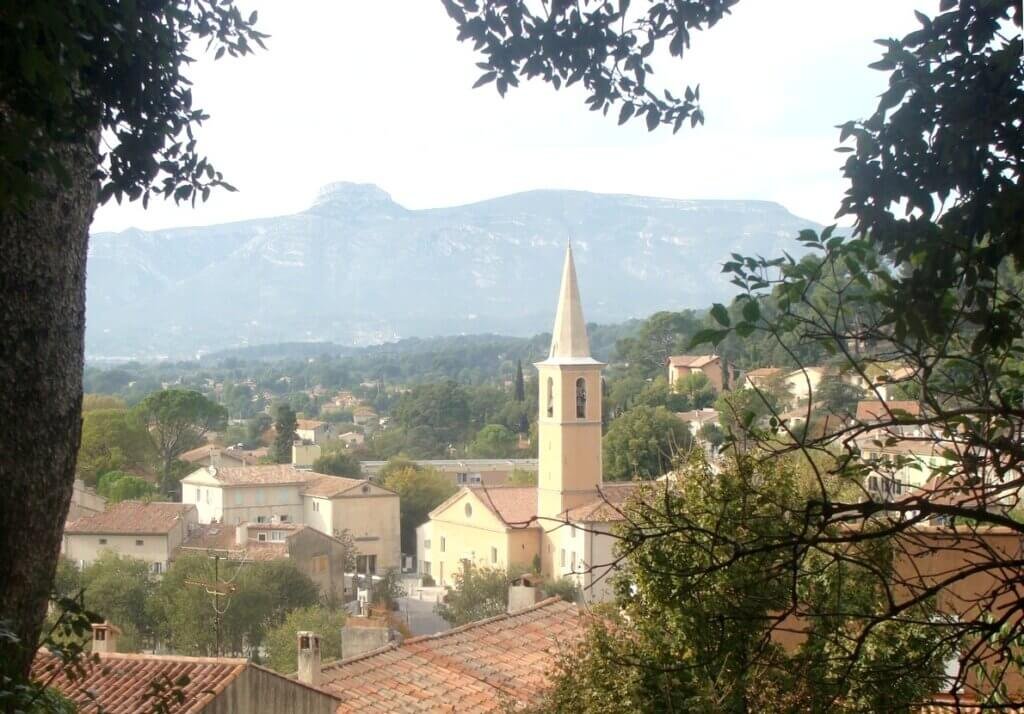 Gémenos au pied du massif de la Sainte-Baume, Bouches-du-Rhône