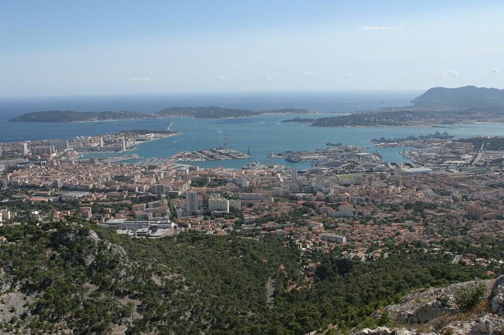 Petite rade de Toulon vue du mont Faron, Var